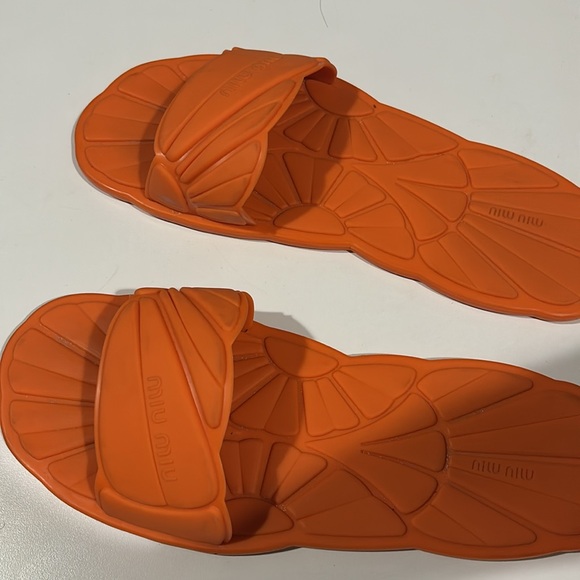 MiuMiu Sandals - Picture 2 of 4